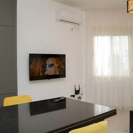 Sasso Bianco Aparthotel דורס